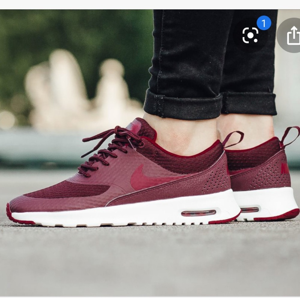 Nike Air Max Thea Maroon 9